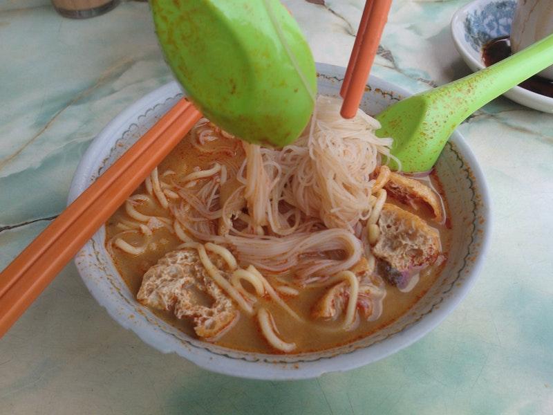 阿光咖哩麵檔