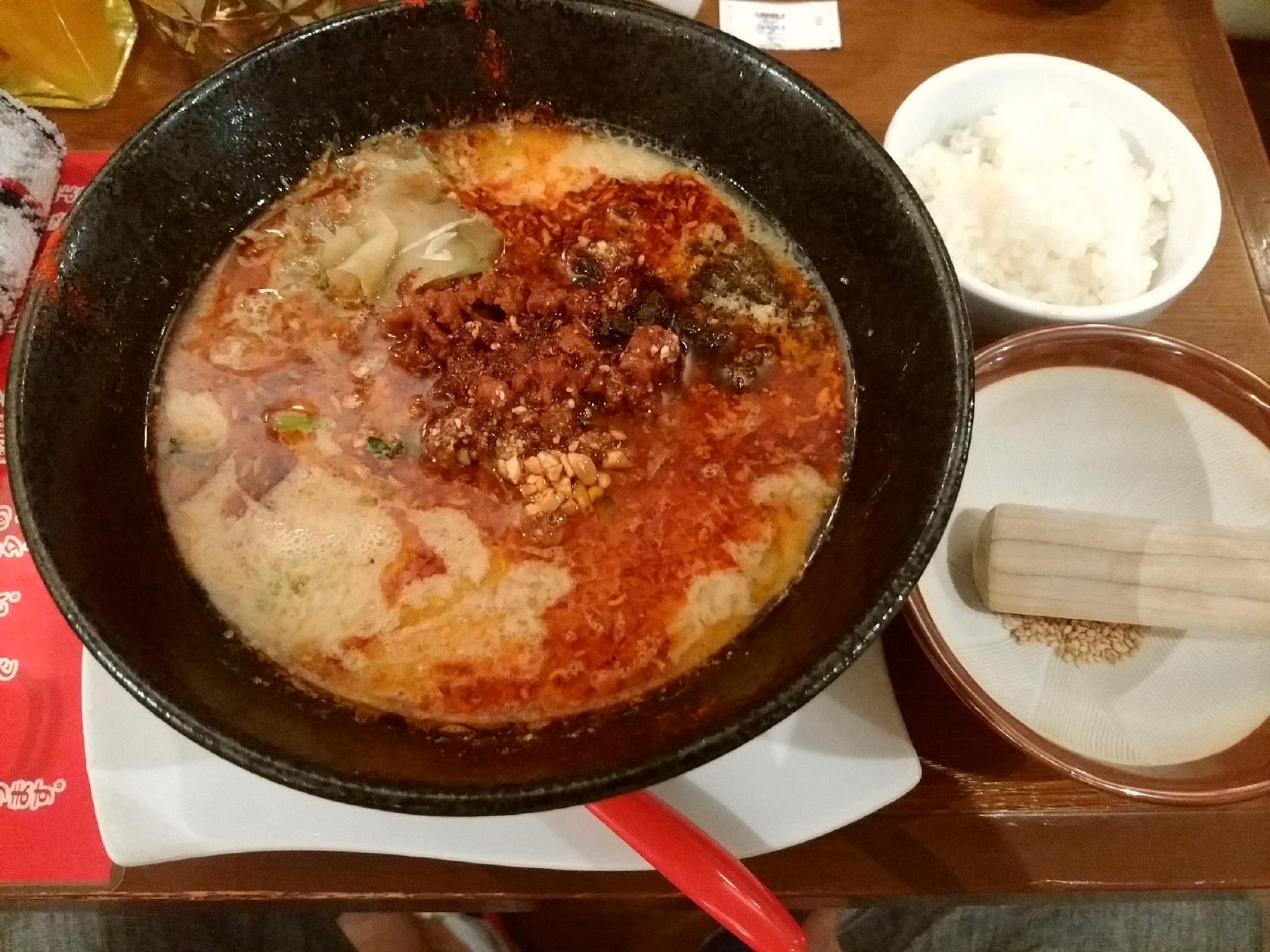 東京担々麺 RAINBOW 立川ラーメンスクエア店