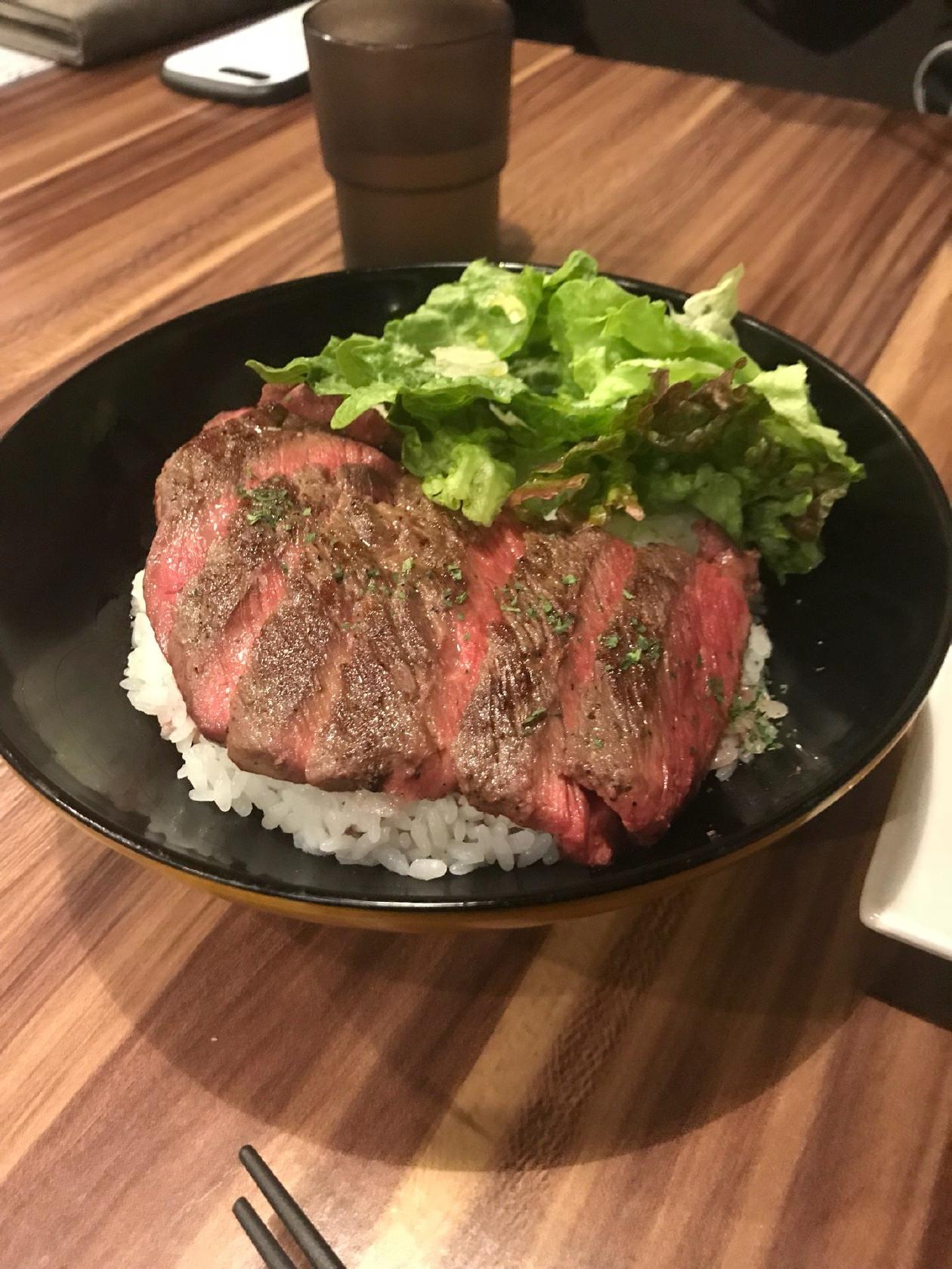 小城市アンテナフードショップ 牛の尾