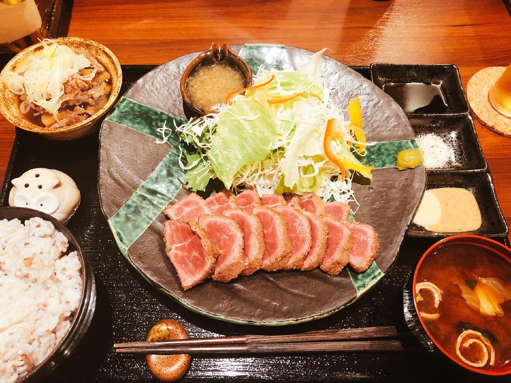 石焼き牛かつ　二階堂