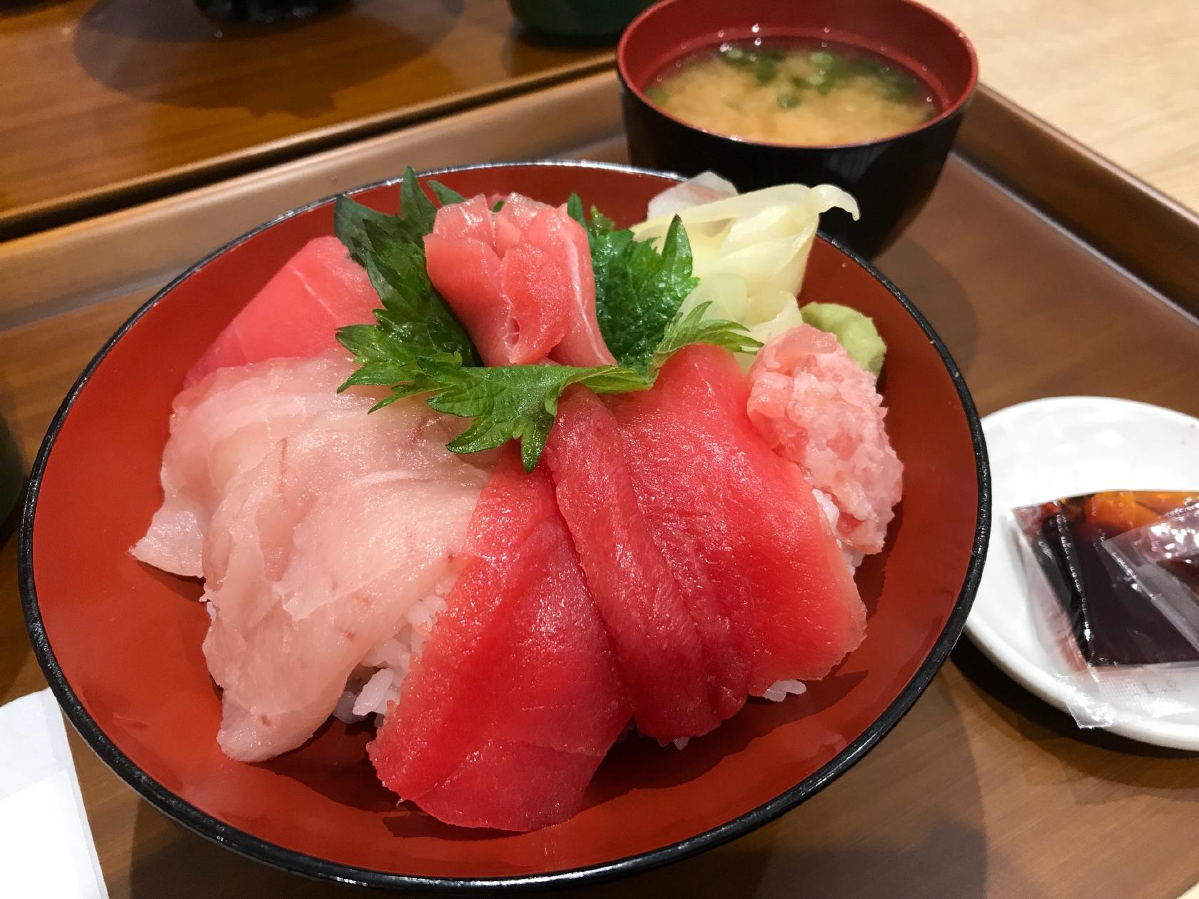 魚魚彩