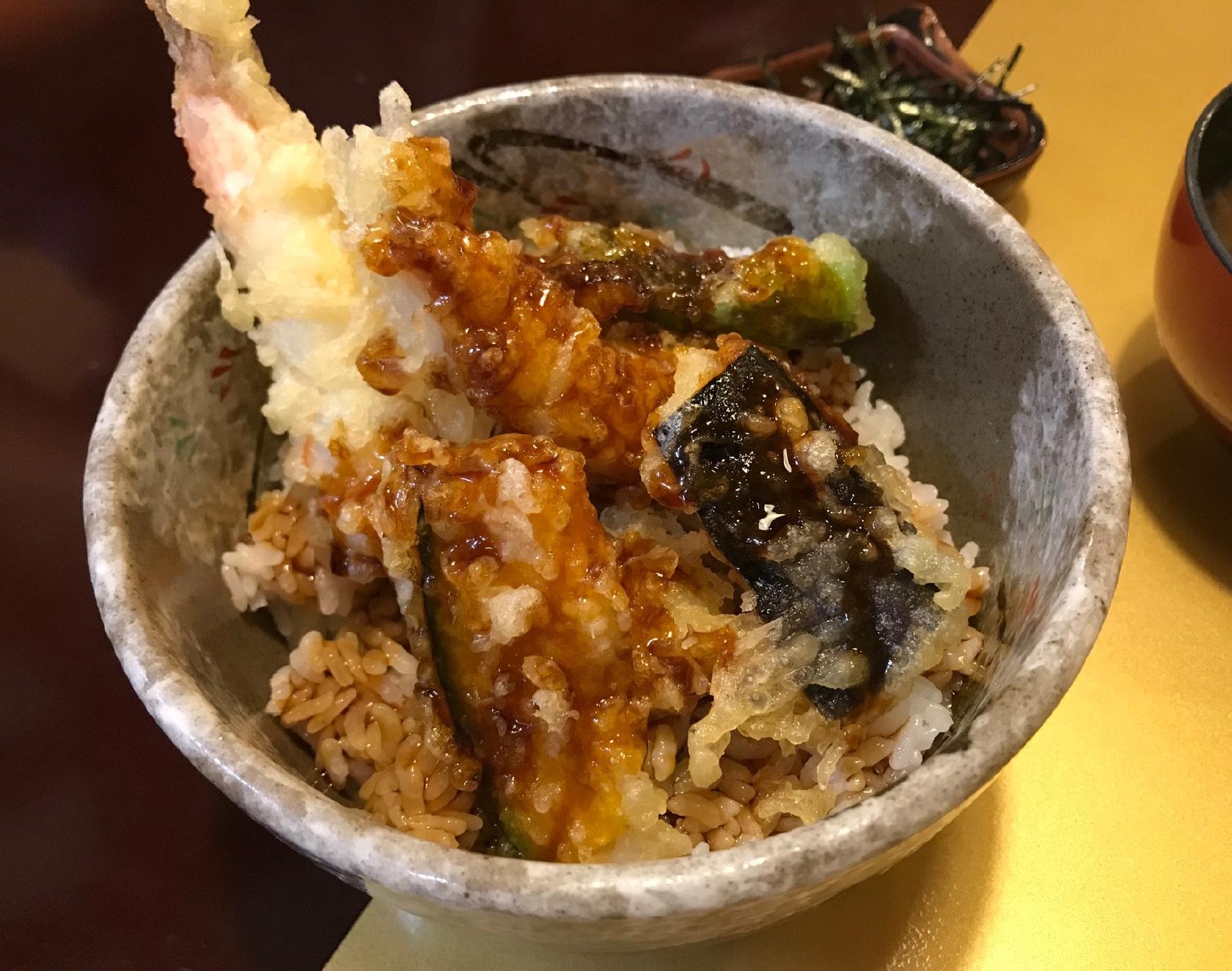 食事処 旬野肴