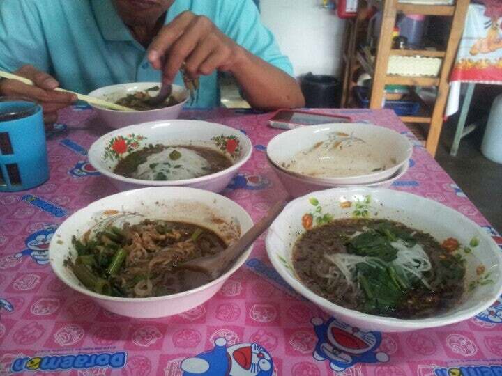 ก๋วยเตี๋ยวเรือป้าอ้วน