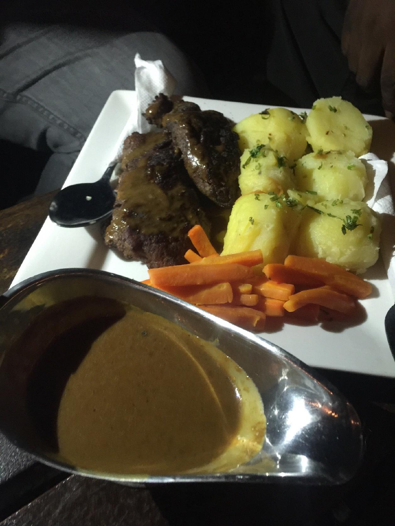 Ravens Bar And Restaurant