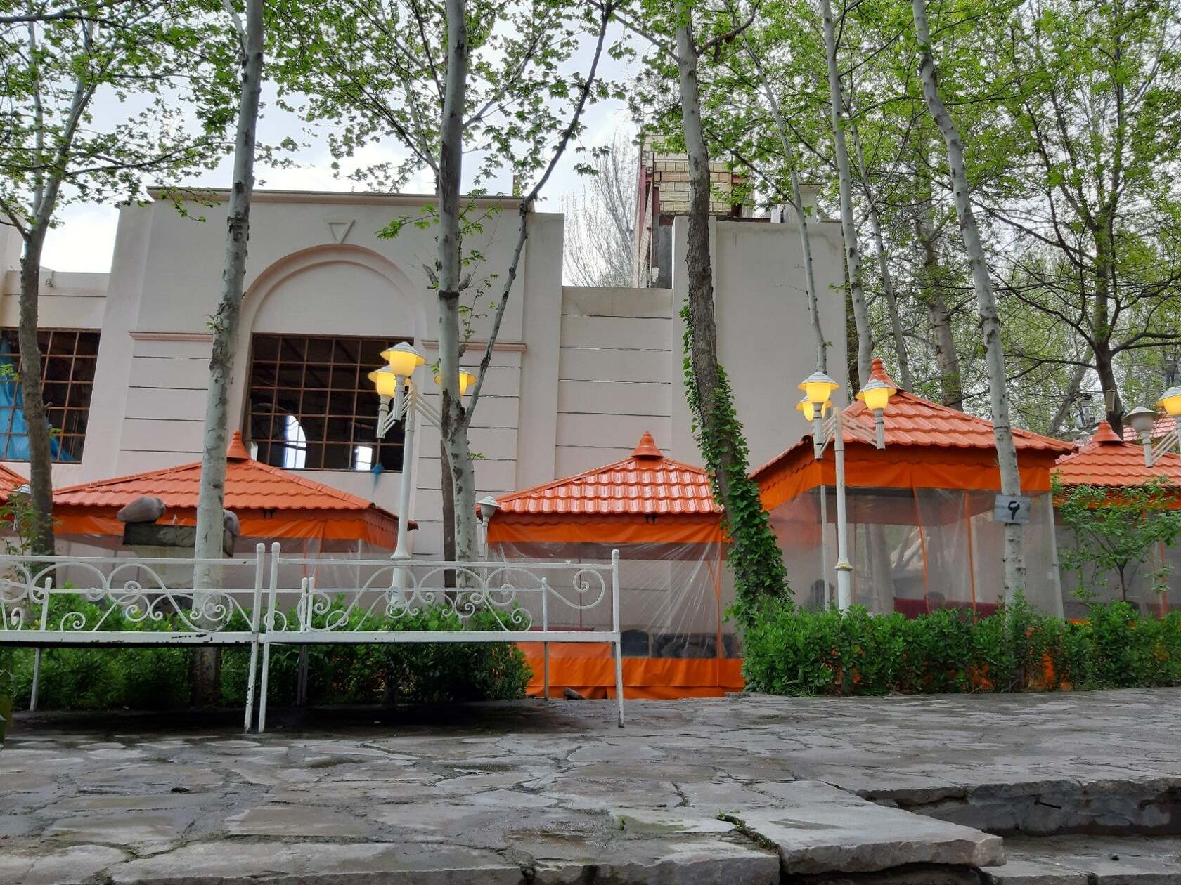 Sardab Restaurant رستوران سرداب