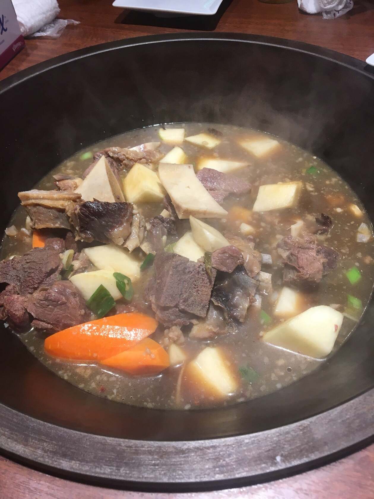 鑫農村 铁锅炖