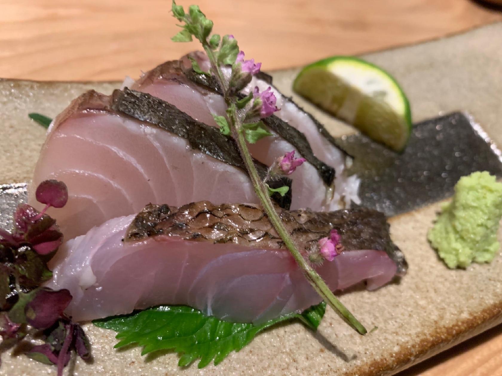 炭火和食つかだ