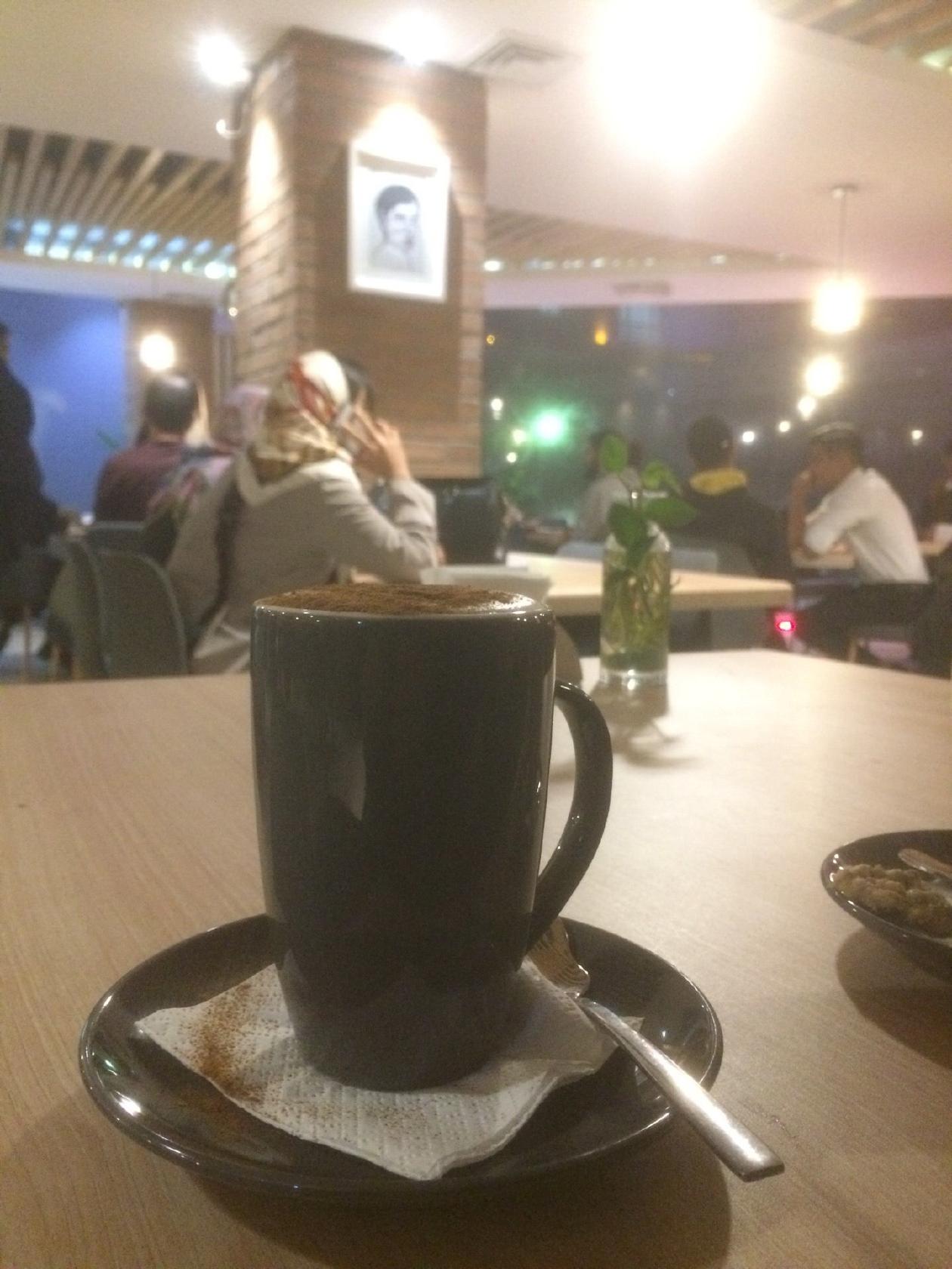 Virak Cafe & Restaurant کافه و رستوران ویراک