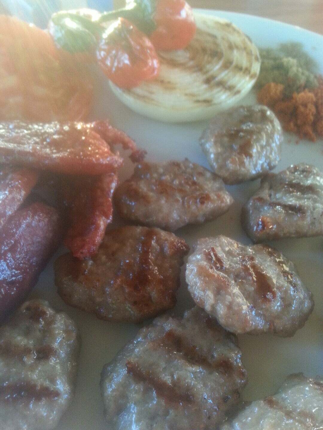 çine köfteci babanın yeri