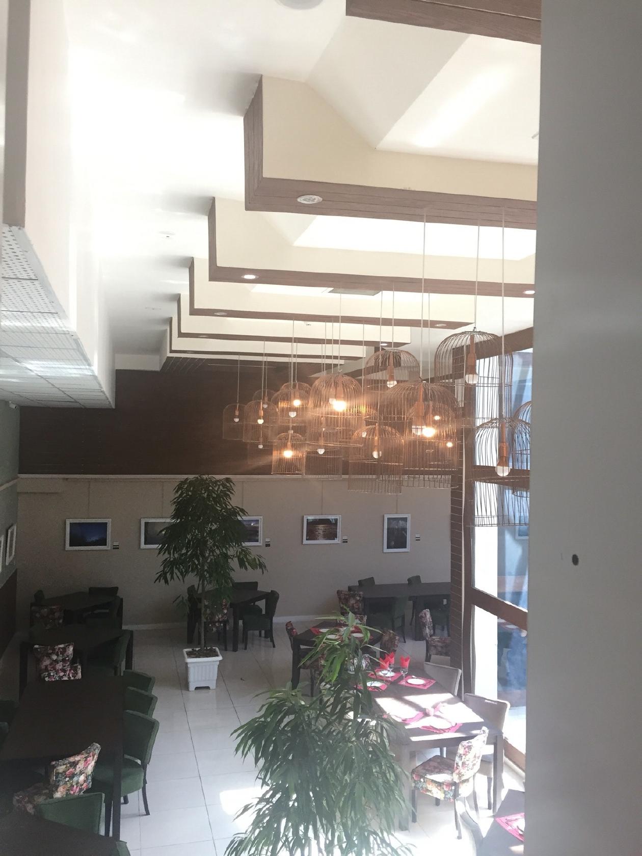 Tooka Café & Restaurant كافه رستوران توكا