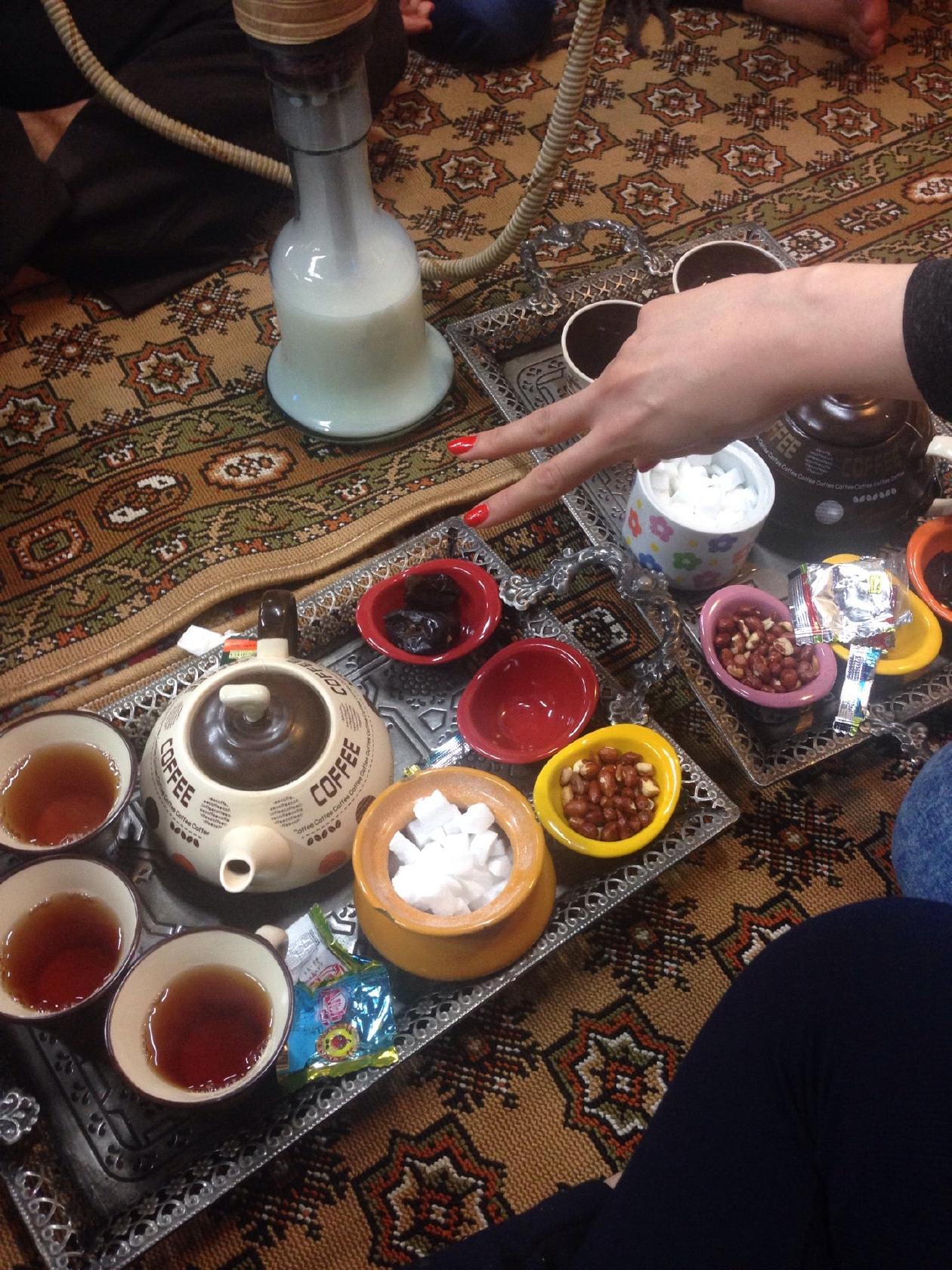 Chahar Fasl Restaurant باغ رستوران چهار فصل شكوفه الوند