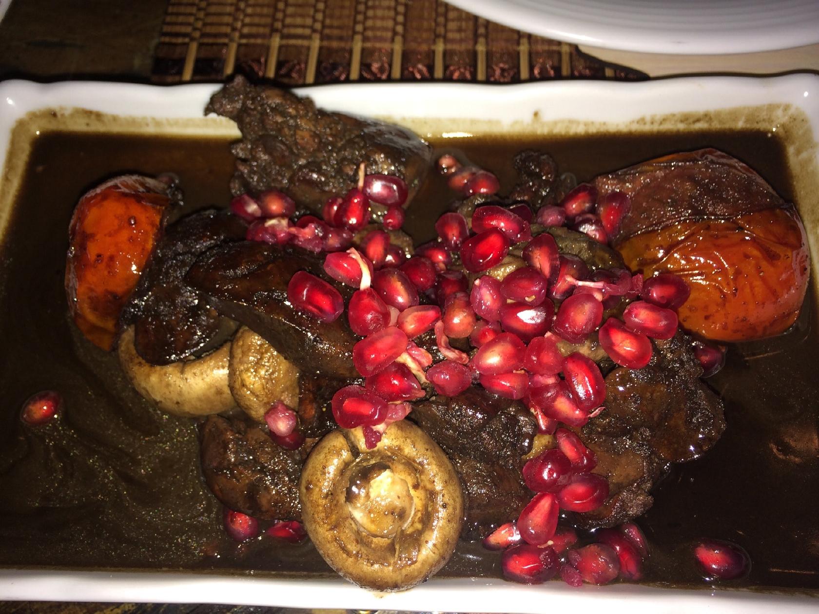Pasha Lebanese Restaurant / رستوران لبناني پاشا
