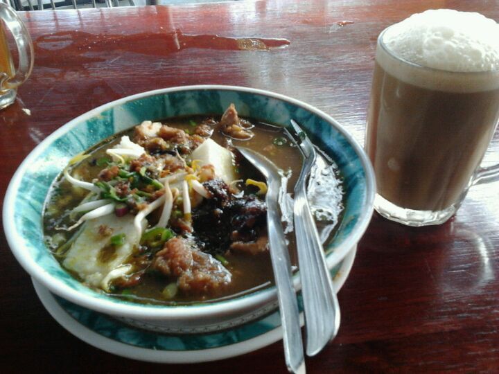 Warung Kakak Tiga Beradik