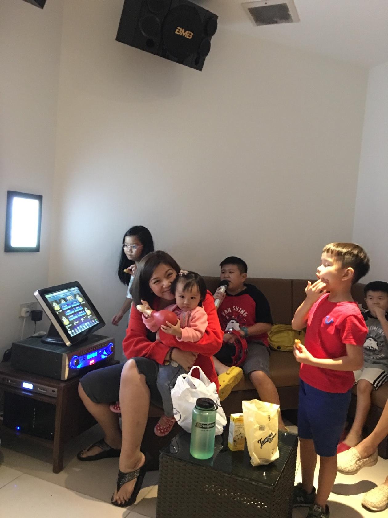Teo Heng KTV Studio
