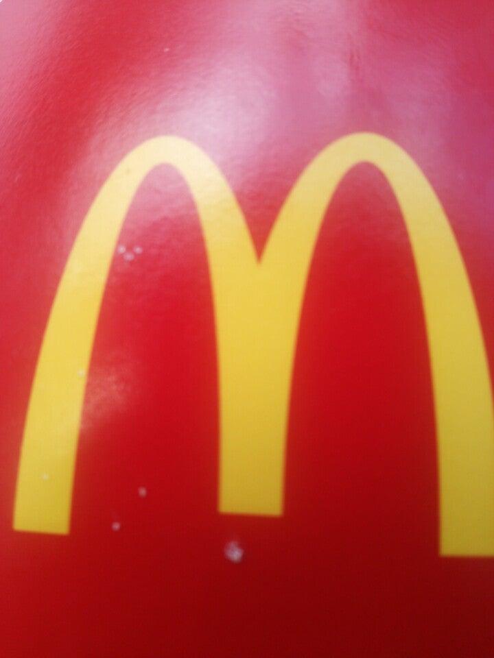 マクドナルド 首里りうぼう店