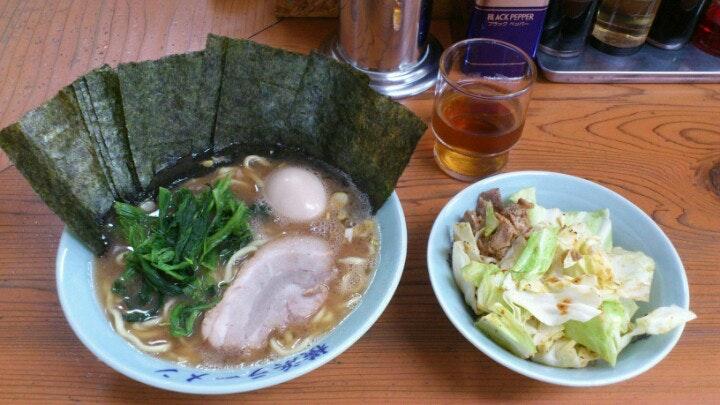 横浜ラーメン 山賊