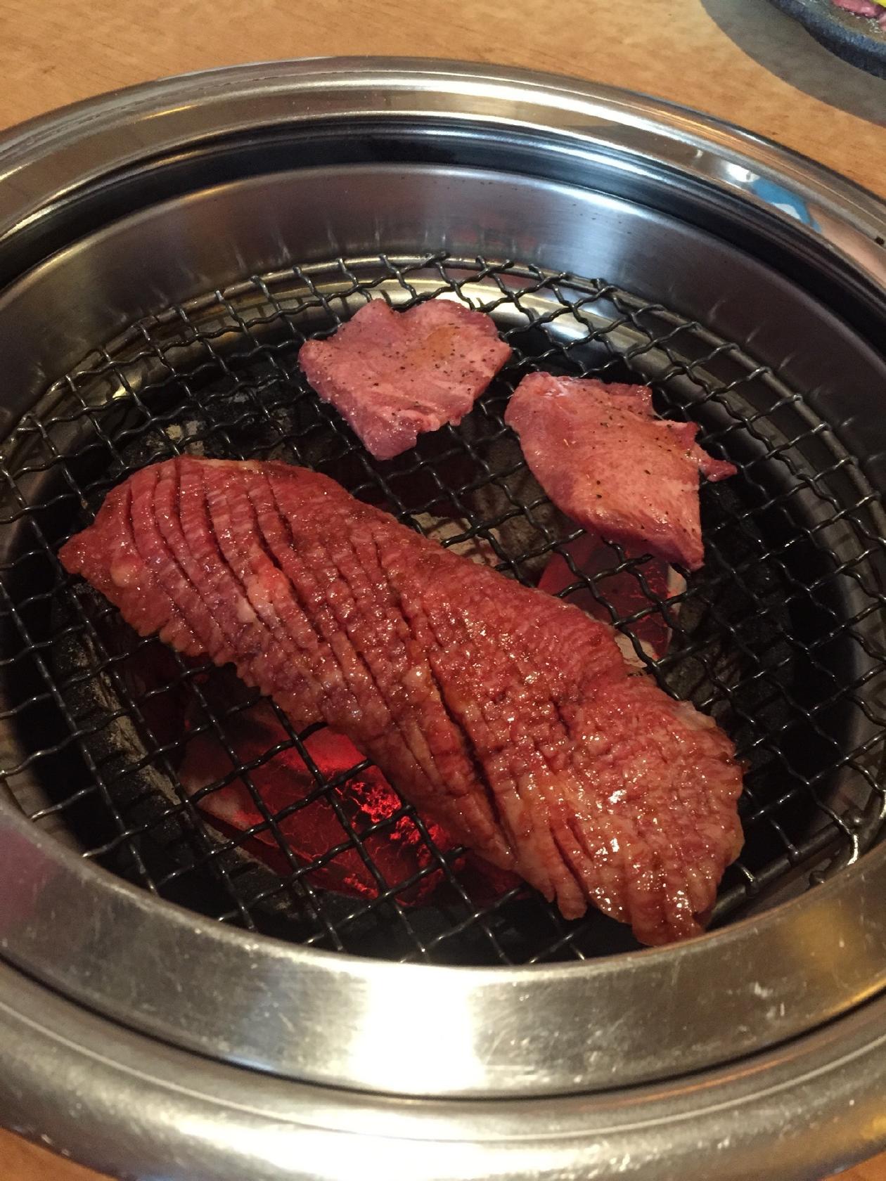 炭火焼肉 じもんじゅ