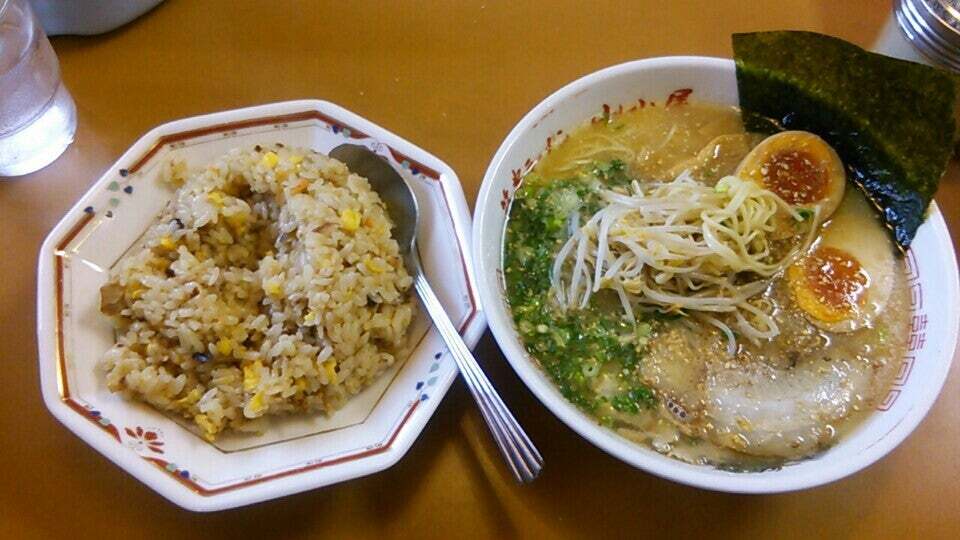 山小屋 田川バイパス店