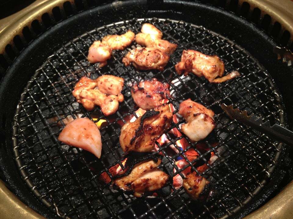 炭火焼肉まるい