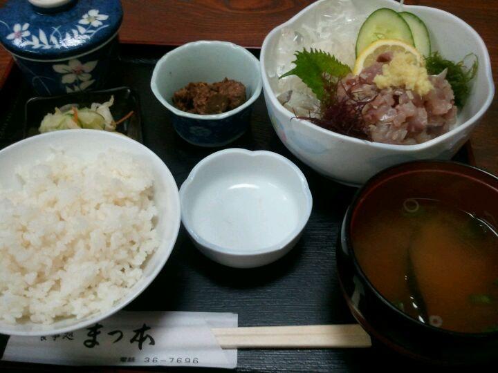 味処 まつ本