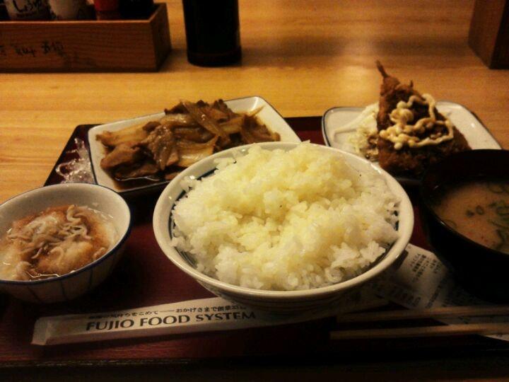 ごはんや江坂食堂