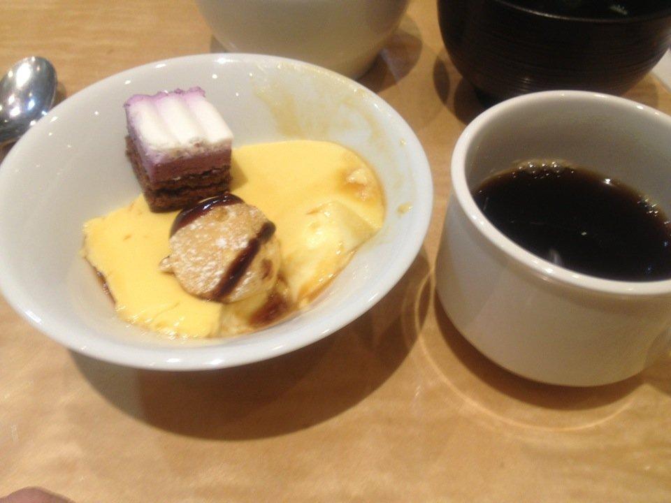 CHEF'S BUFFET