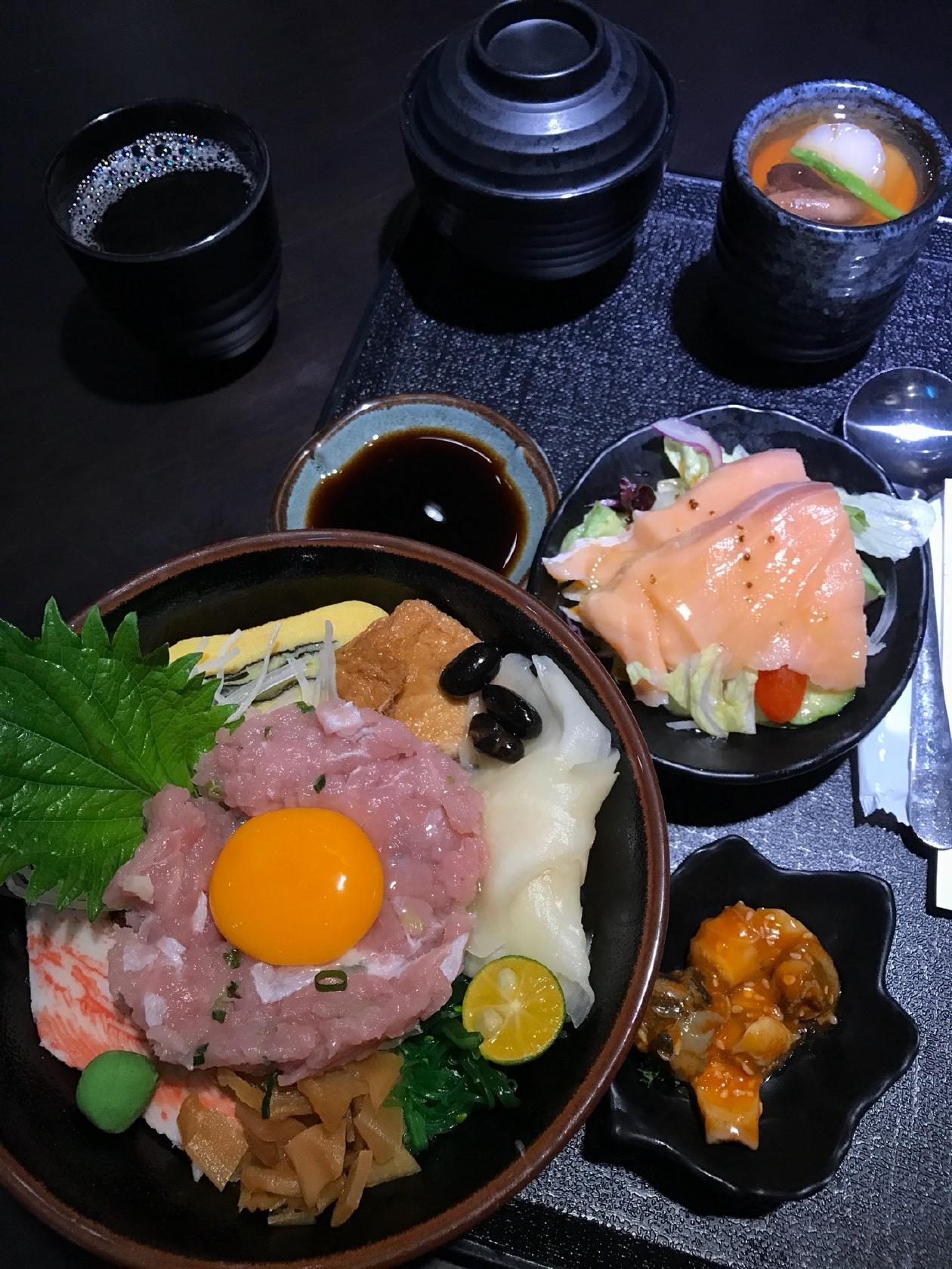 八坂丼屋