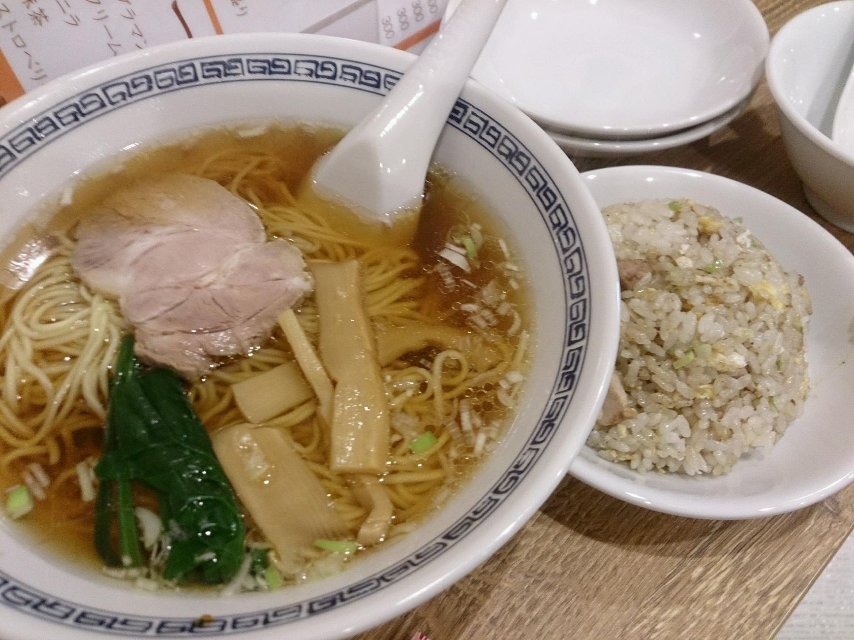中華や七賢人