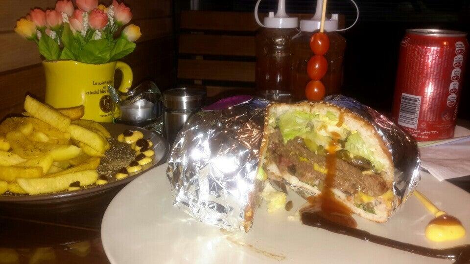 World Of Burger دنیای برگر