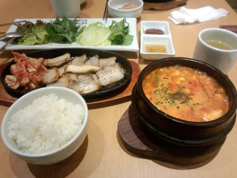 韓国食彩 ニッコリマッコリ