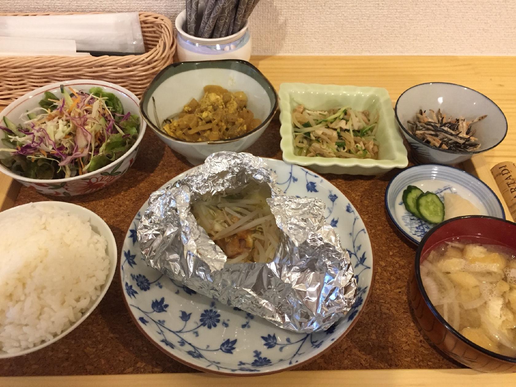定食むぎや