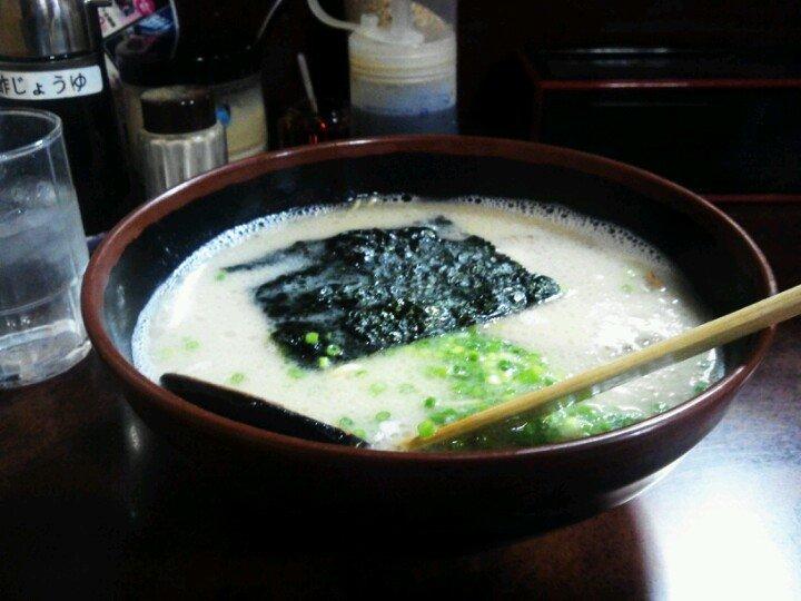 長浜屋台ラーメン 博多っ子 本店