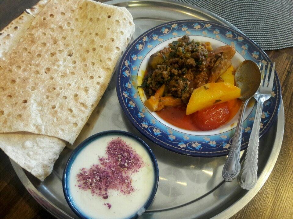 سفره خانه آتاخان