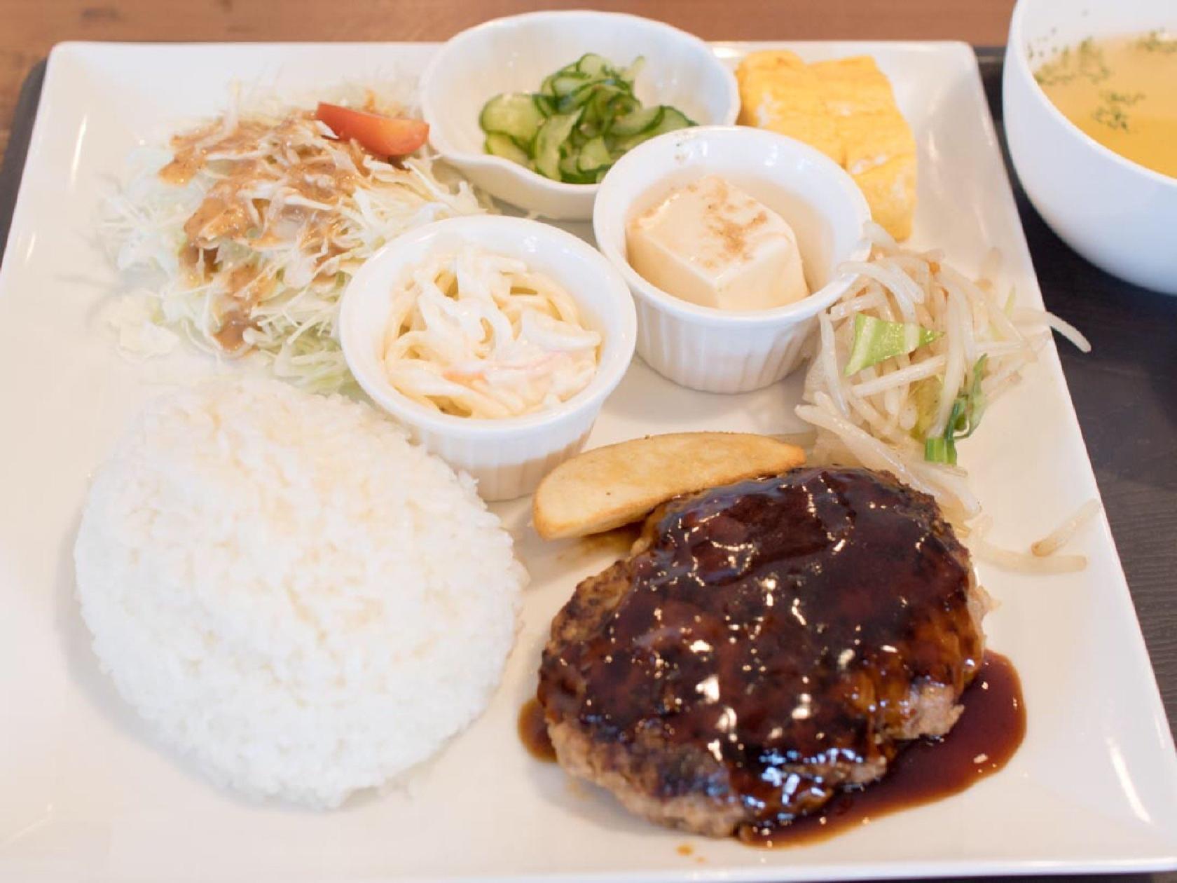カフェ マイン
