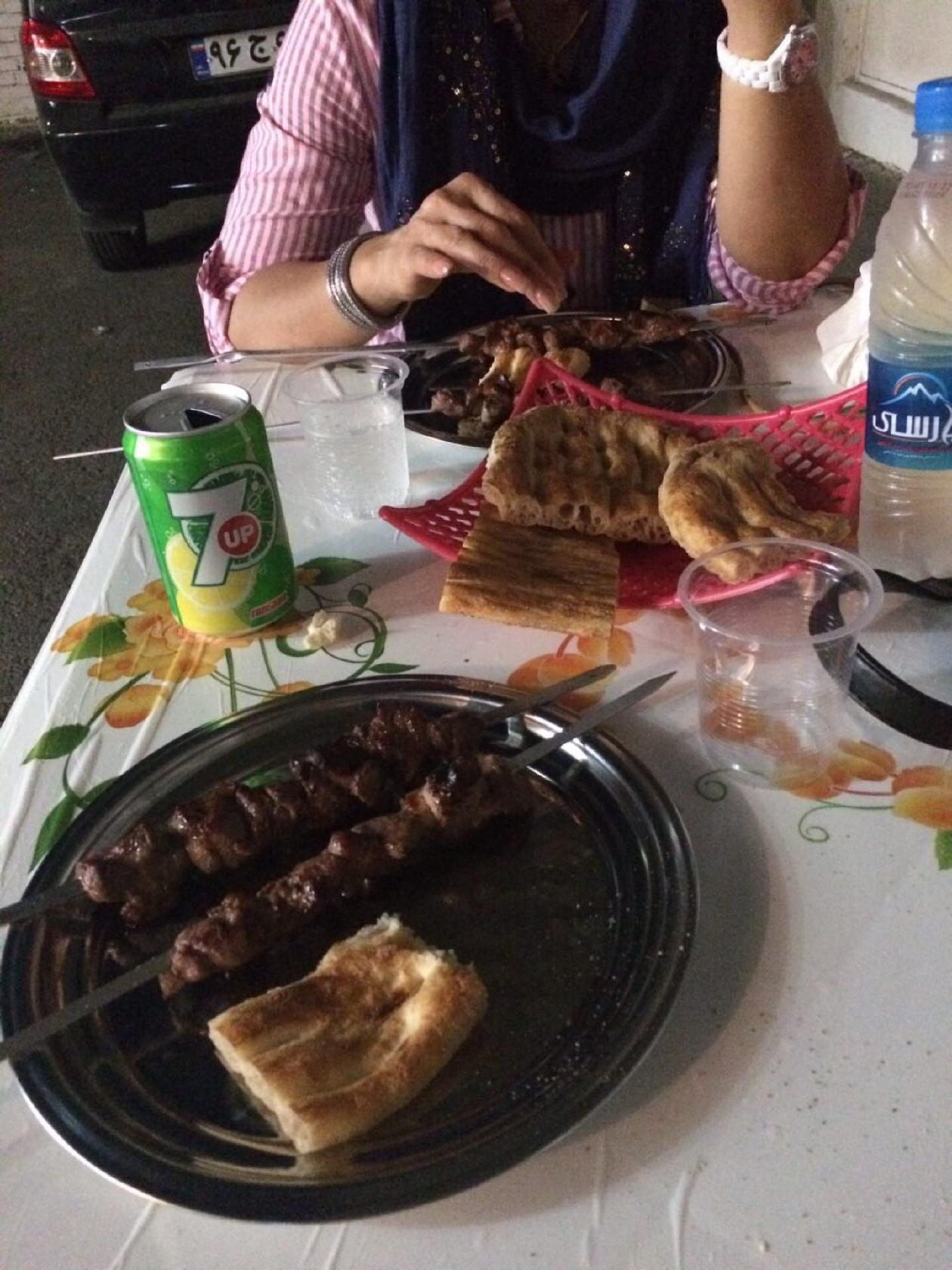 کبابی هاشمی Hashemi Kebab