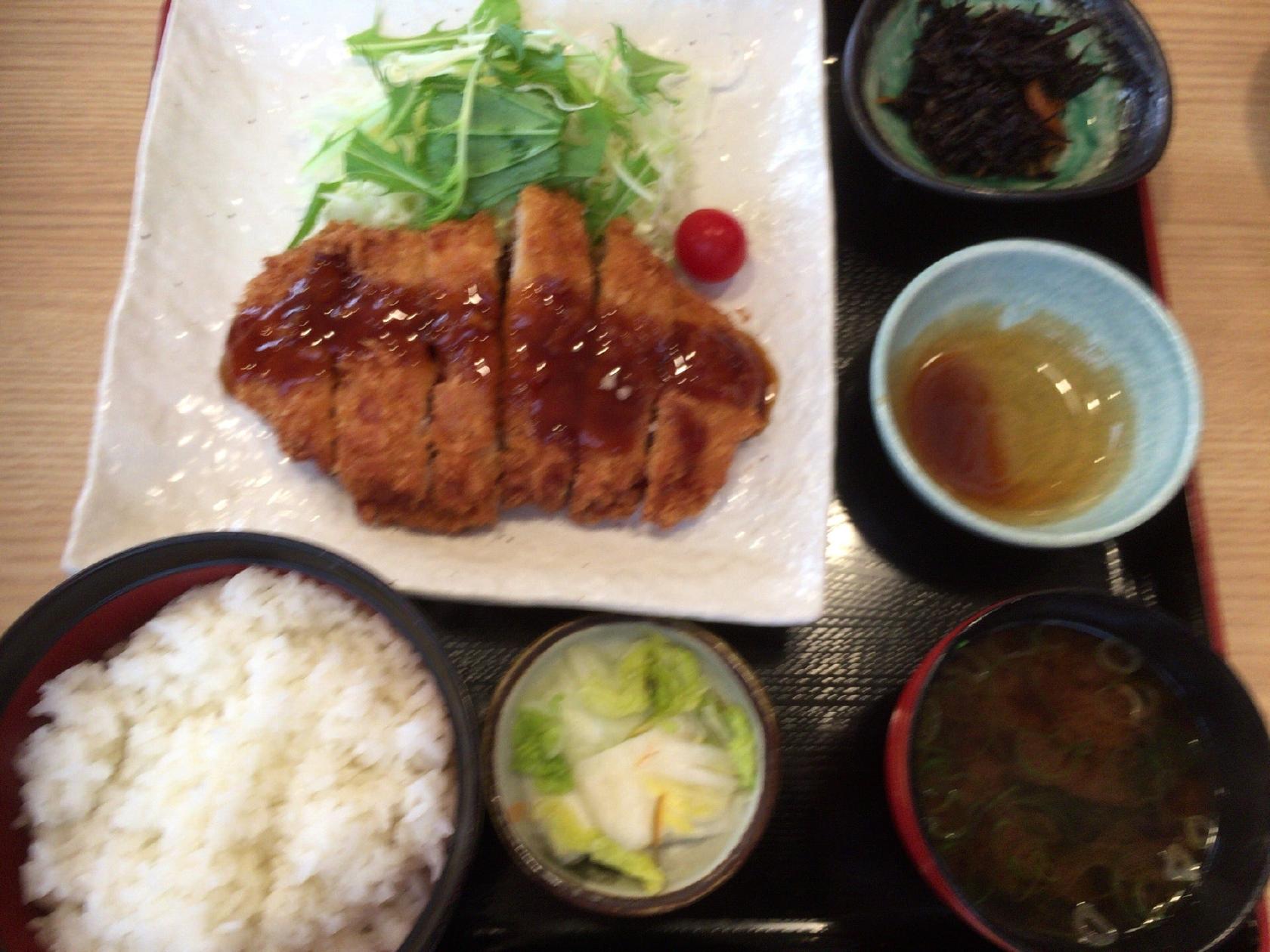 源ぺい 川西加茂店