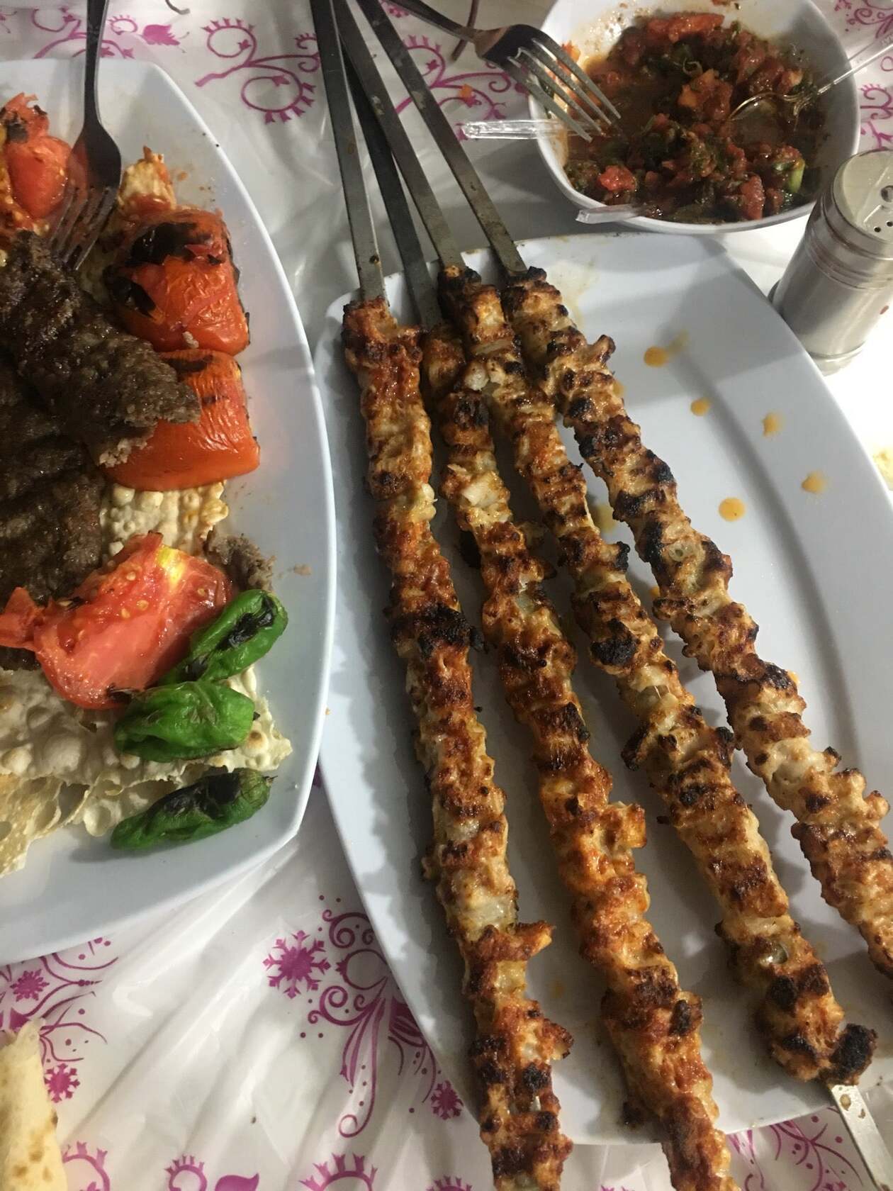 رستوران تاج