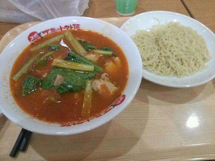 太陽のトマト麺