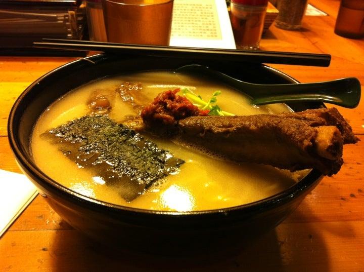赤阪拉麵