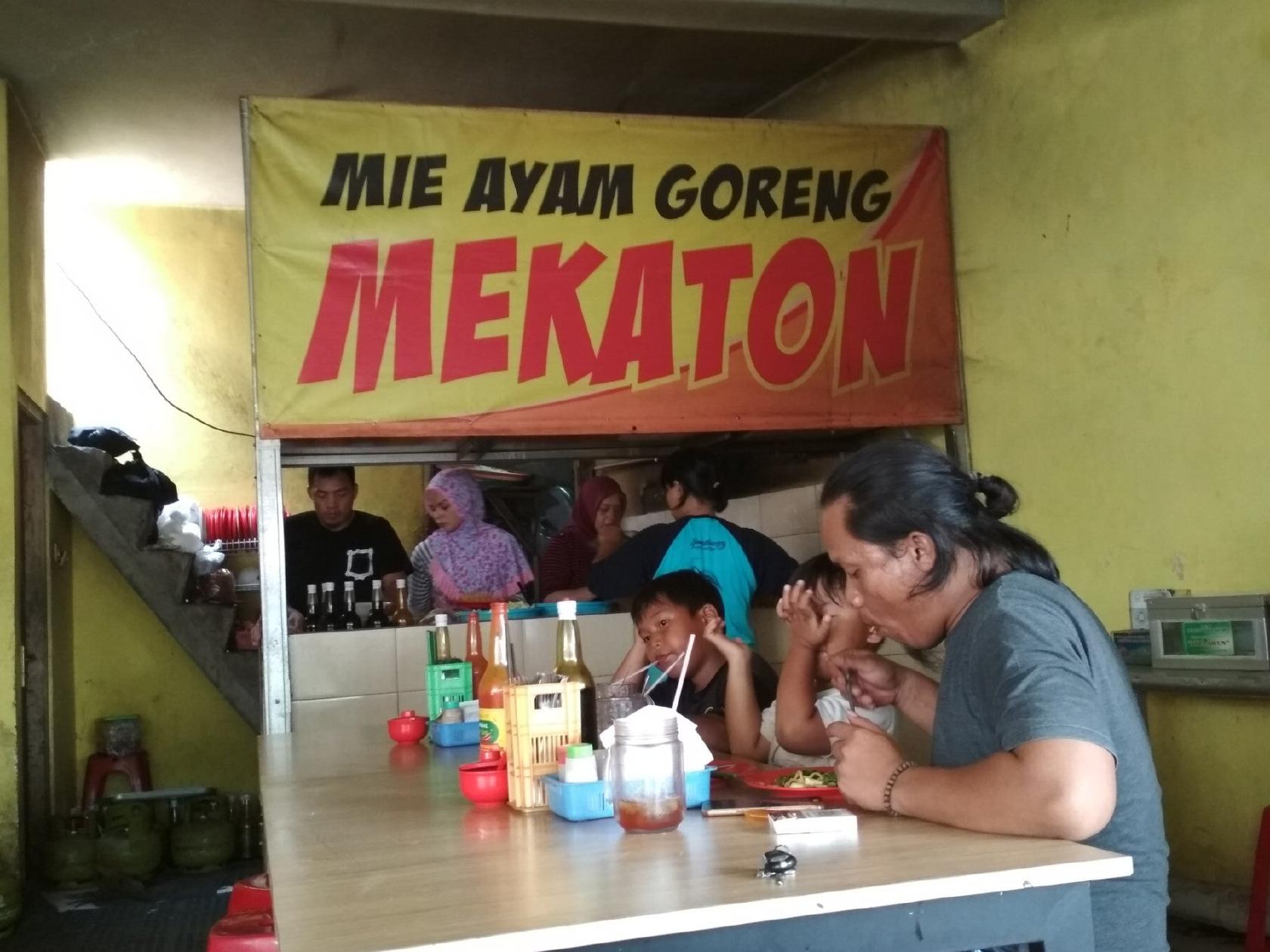 Mie Ayam Goreng Mekaton