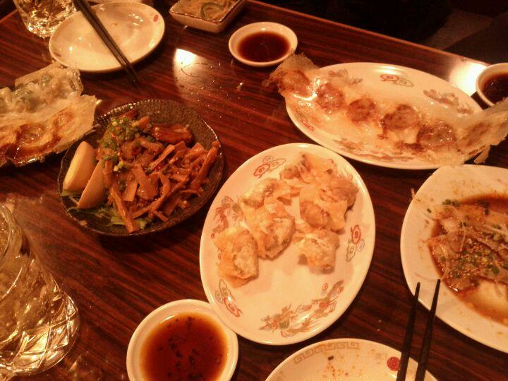 一口餃子 クーニャン 姑娘