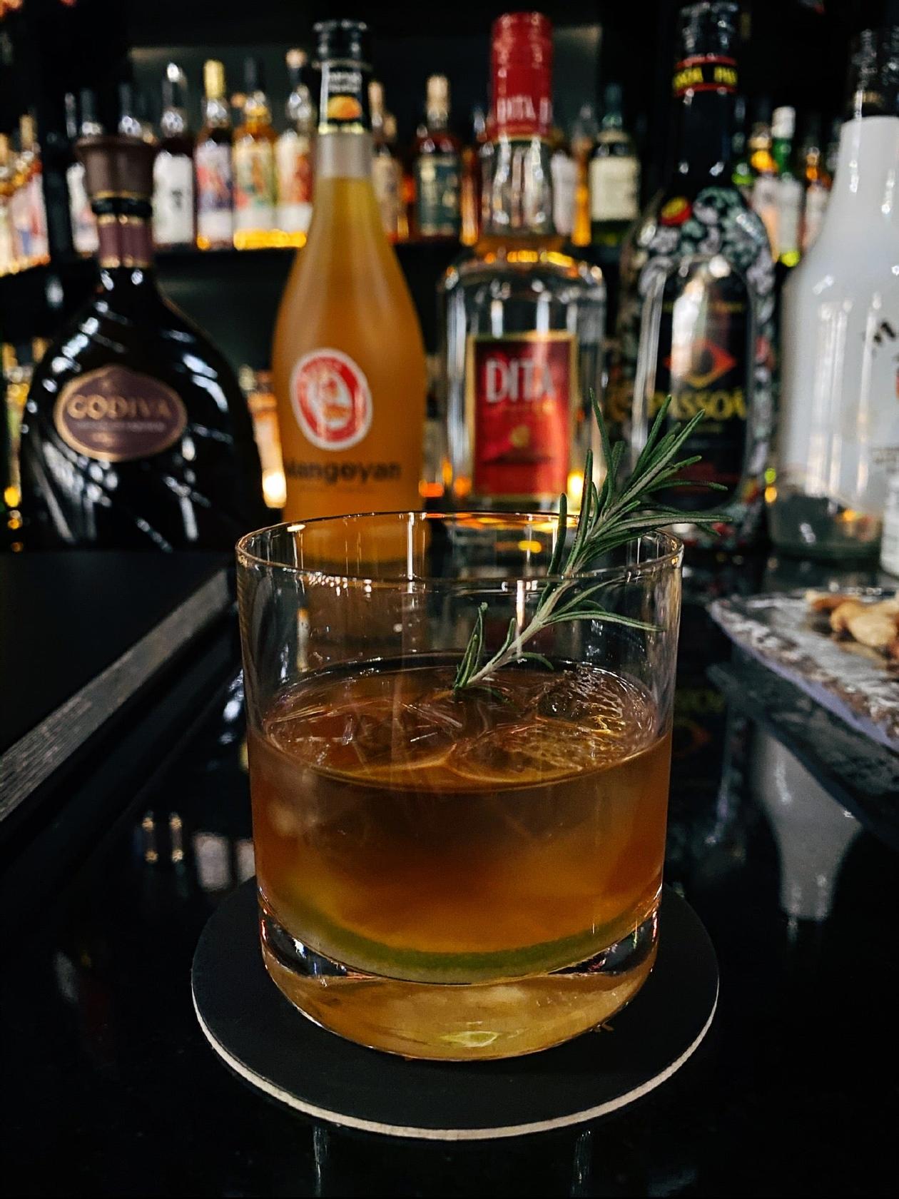 MADMONK BAR