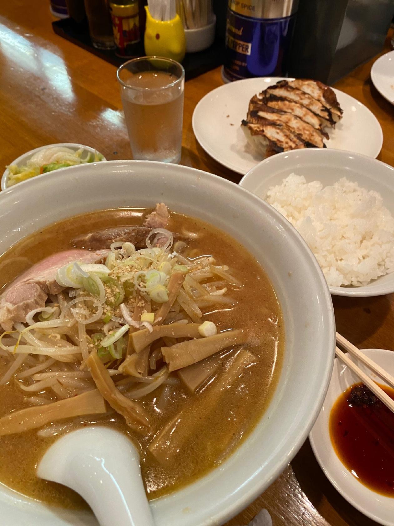 まんだら亭