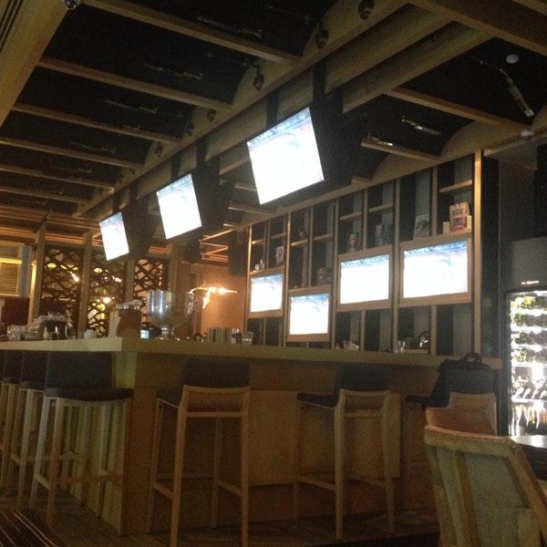 Snob Bar
