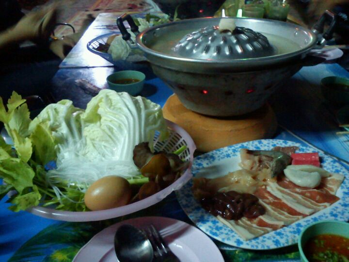 หมูกระทะริมทาง หนองโพ