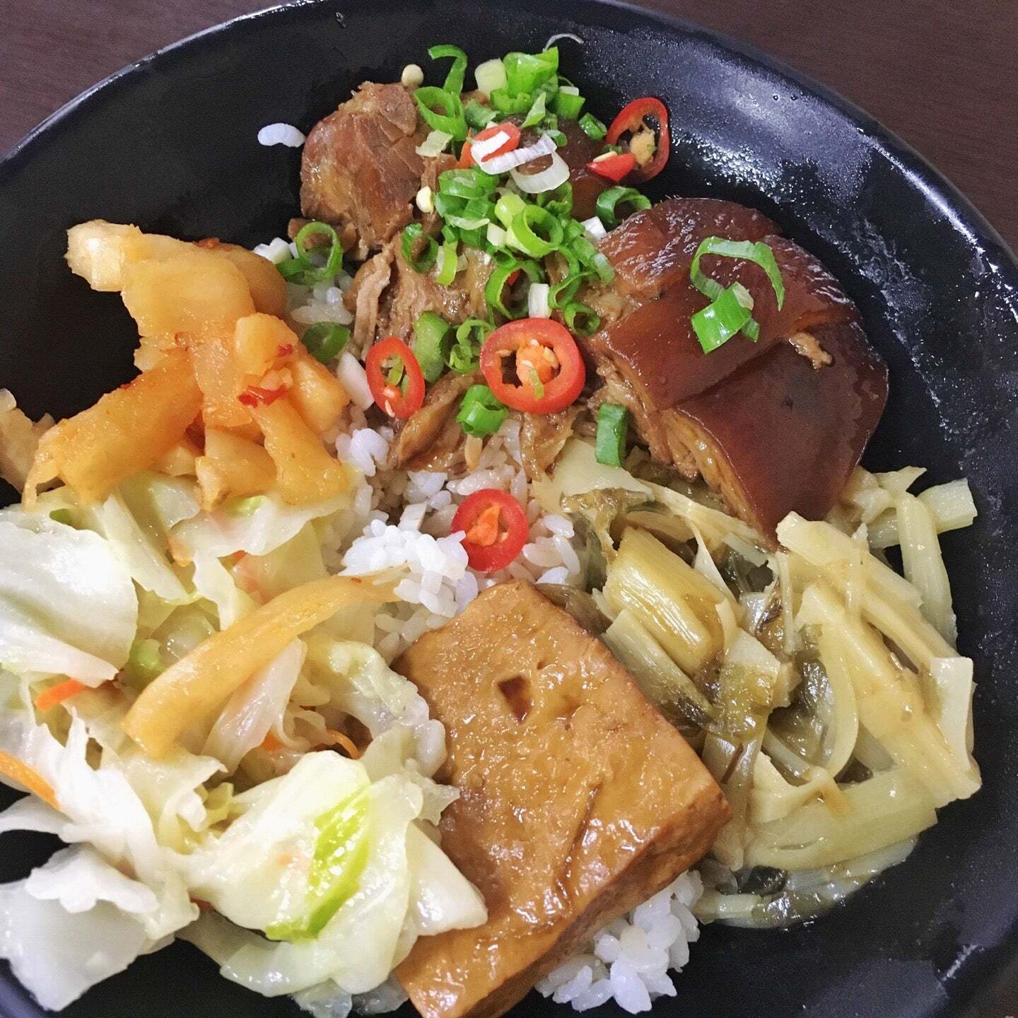 珍 腿庫飯 豬腳飯 小吃店
