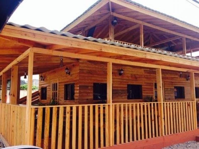 Restaurante La Parrilla Sport Bar & Grill
