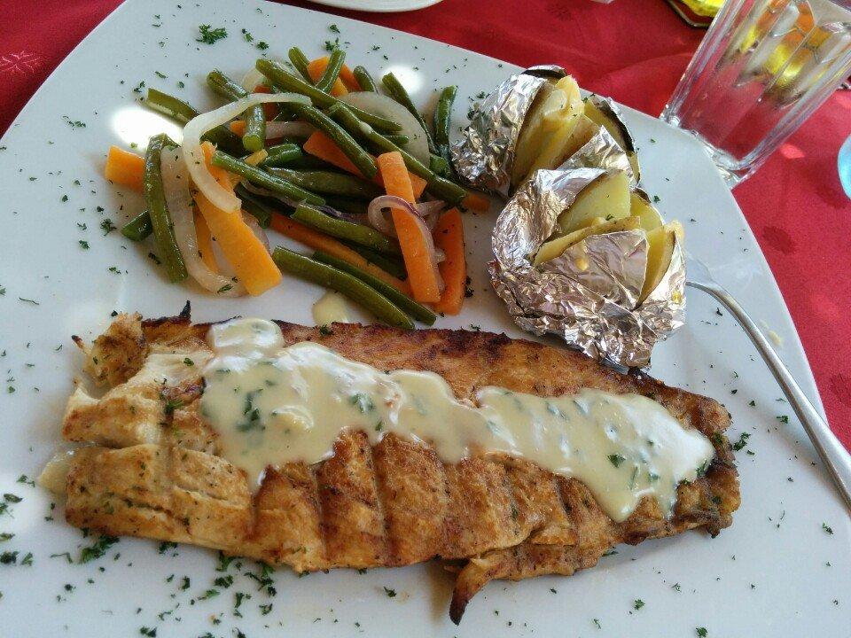 Divino Restaurant & Wine Bar