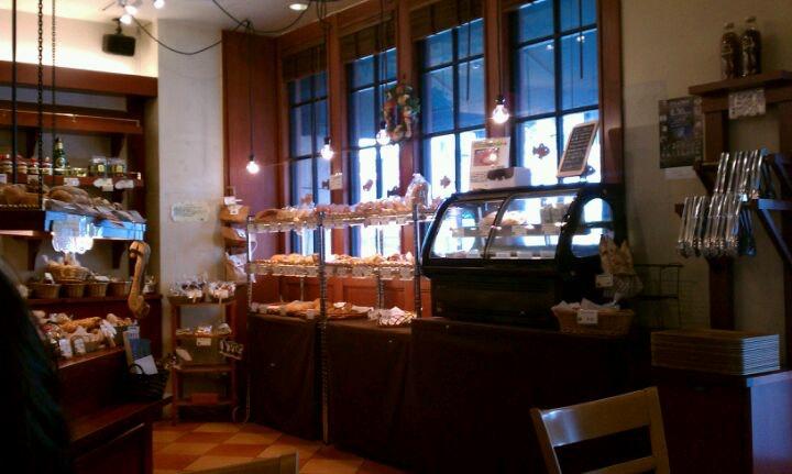 BOULANGERIE L'est 六本松店