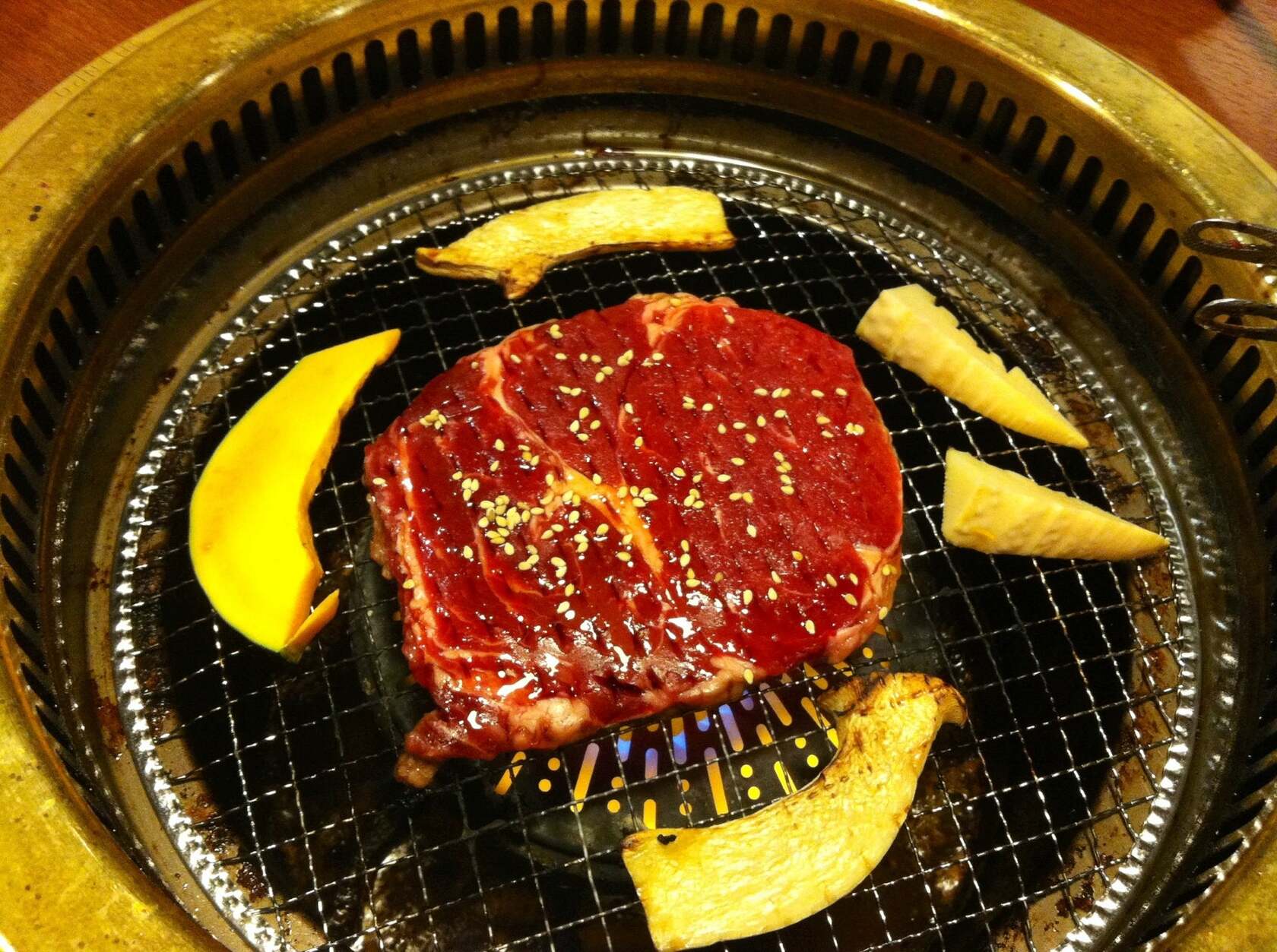 焼肉バイキング 左近